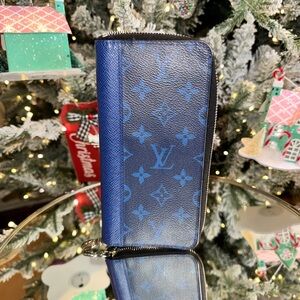 Louis Vuitton Blue Monogram Zippy Wallet